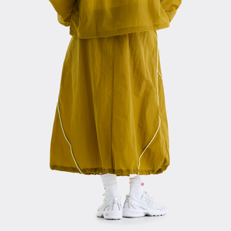 new-balance-sport-legacy-skirt-wb61d2op-bil-basil-oil-1