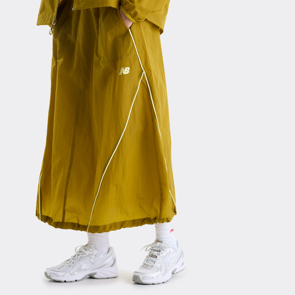 new-balance-sport-legacy-skirt-wb61d2op-bil-basil-oil-3