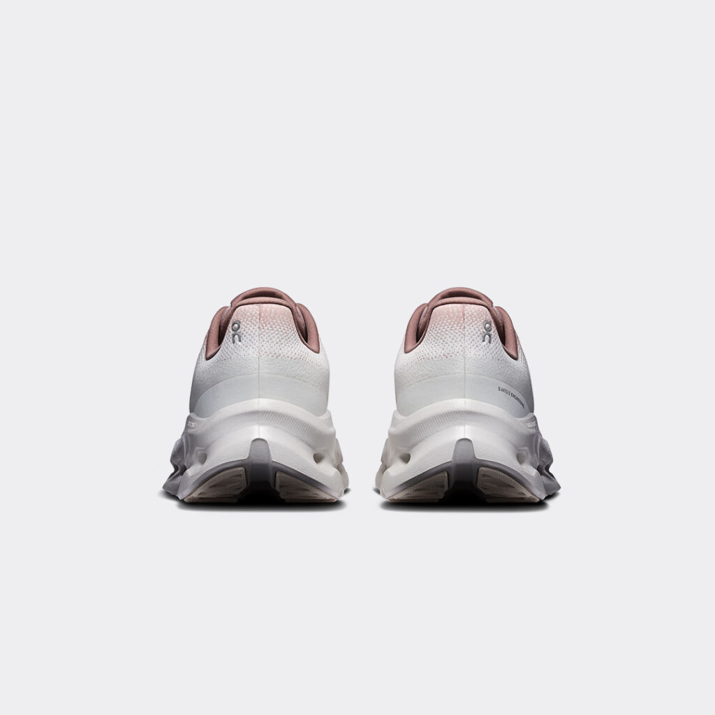 on-cloudtilt-shoes-3we10055221-biscuit-ivory-5