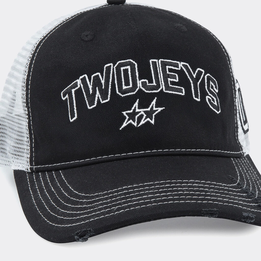 twojeys-black-icon-trucker-314415800-2