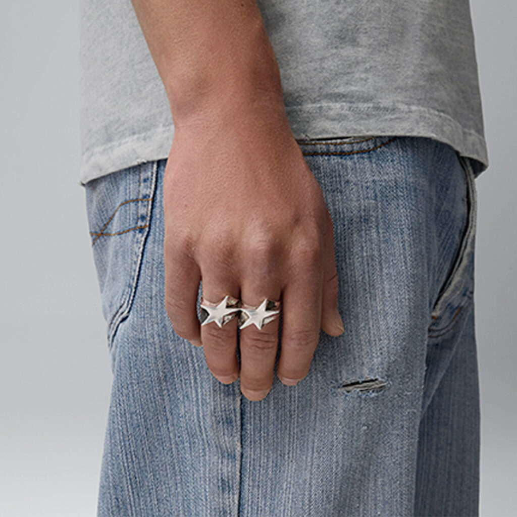 twojeys-superstar-knuckle-ring-101801001-2