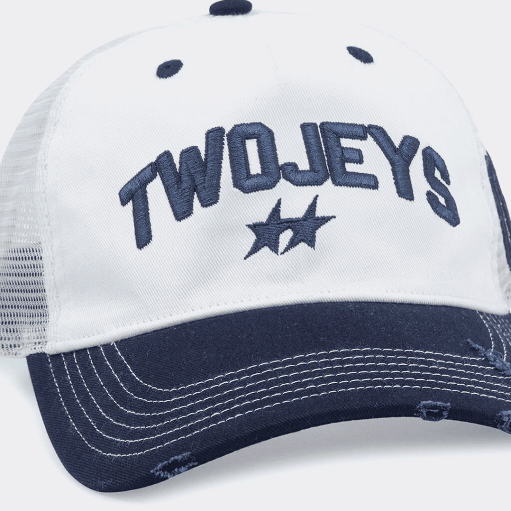 twojeys-white-icon-trucker-314415250-3