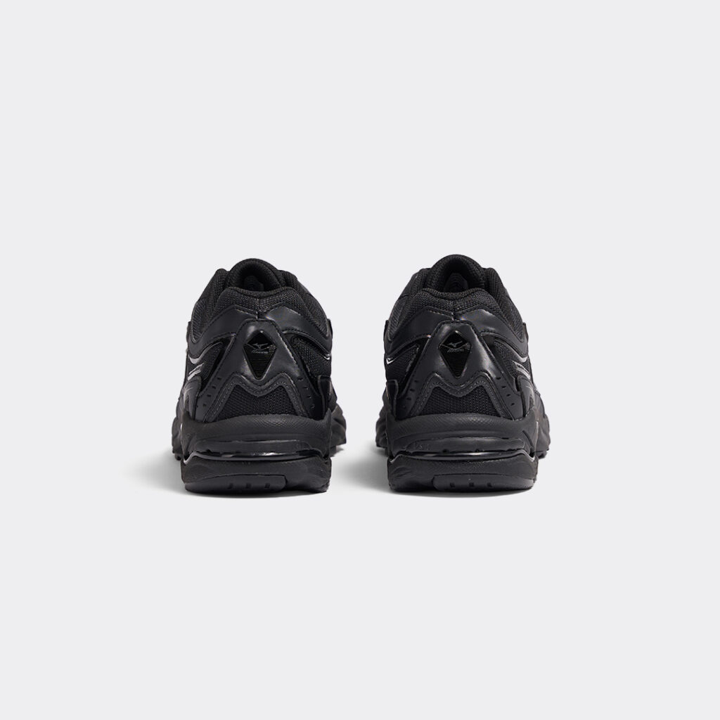 mizuno-wave-mg4-ls-sneakers-d1ga260c01-black-4