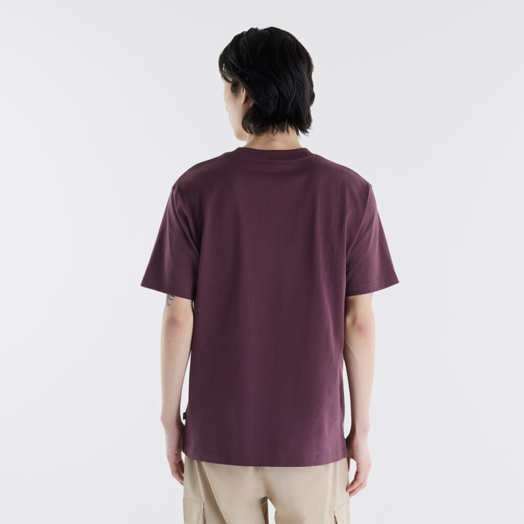 new-balance-varsity-bike-t-shirt-mt62m4zx-ylr-cherry-leather-1