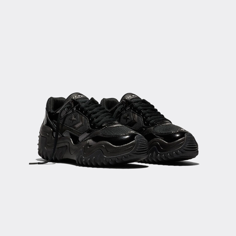 converse-wave-motion-trainer-a22434c-black-1