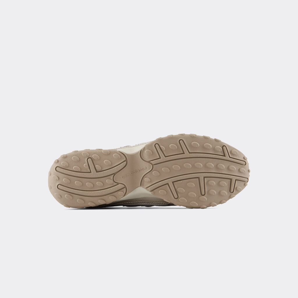 new-balance-204l-sneakers-u204lcmb-timberwolf-4